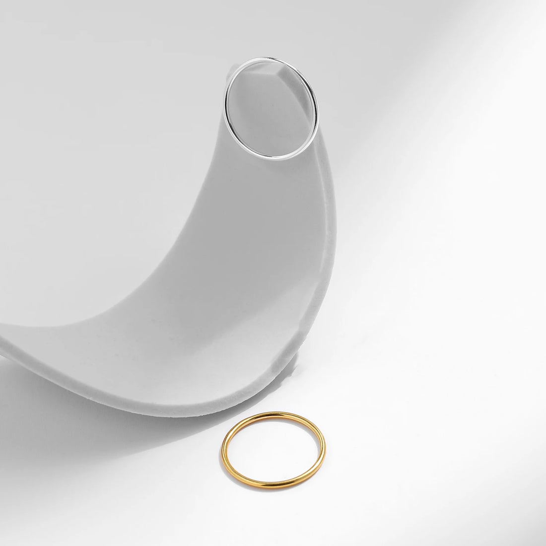 Minimal Stackable Ring