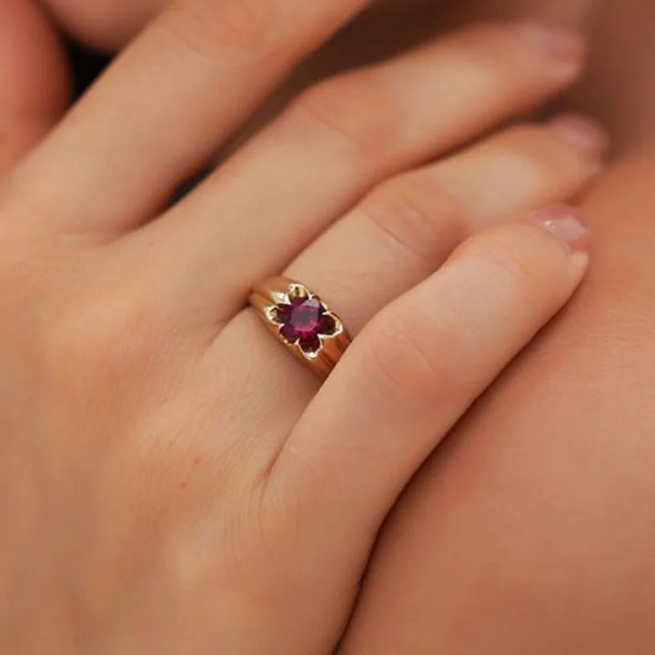 Red Flower Ring