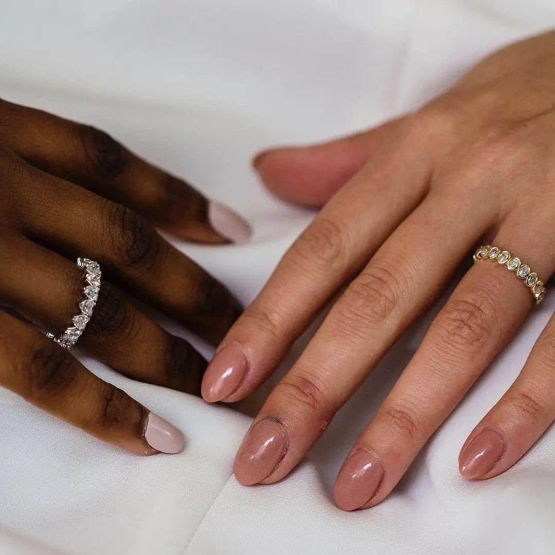 Oval Moissanite Band