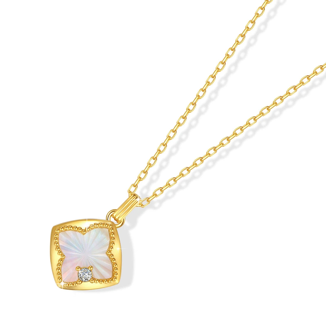 Clover Pendant Necklace
