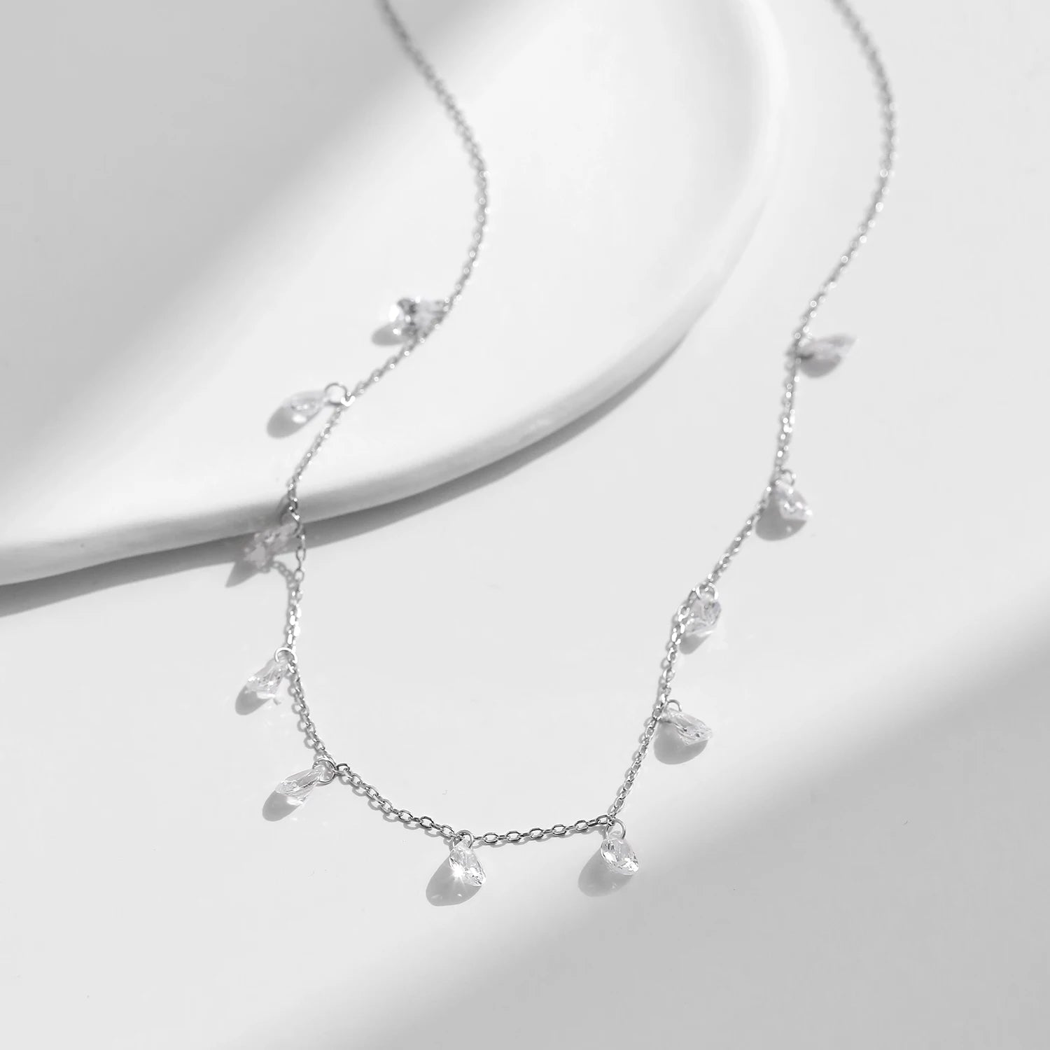 Zircon Clavicle Necklace