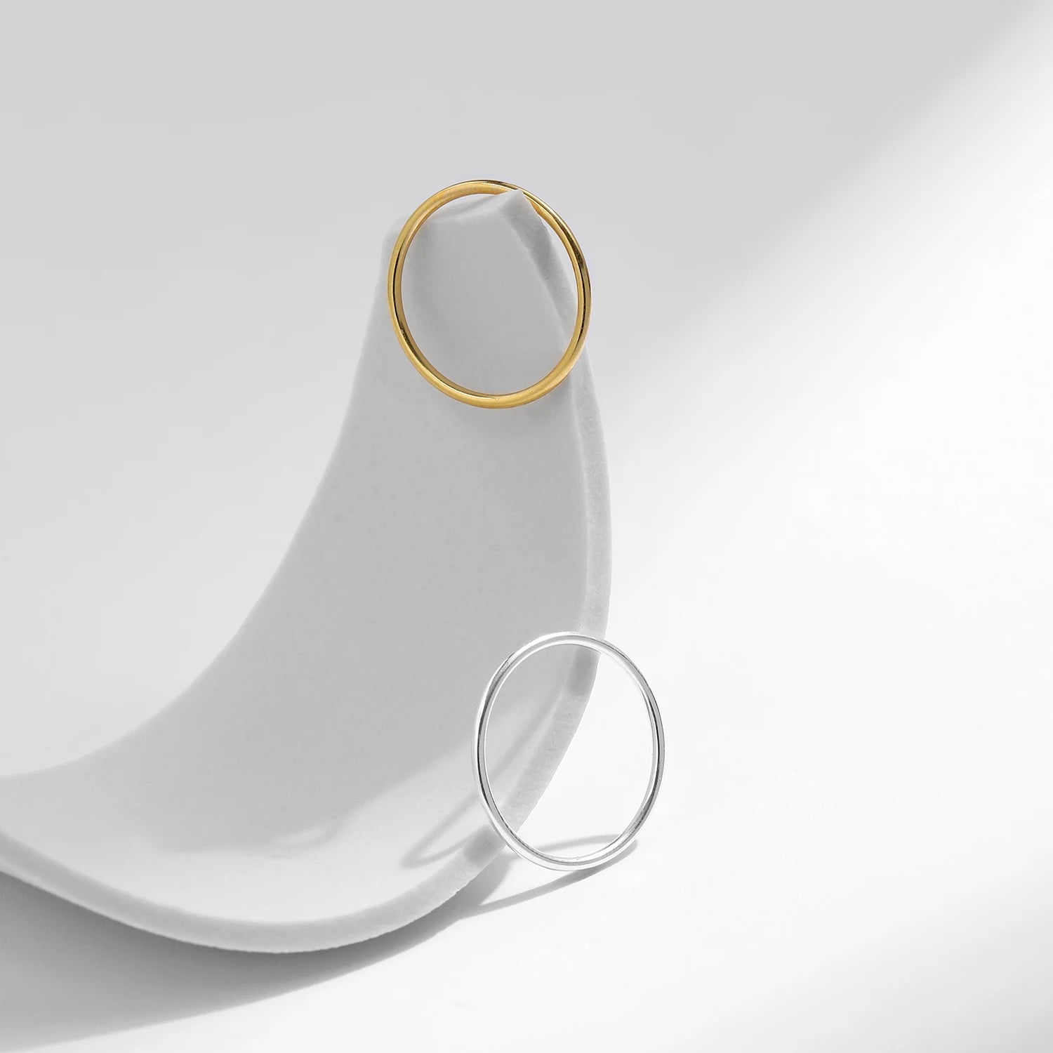 Minimal Stackable Ring