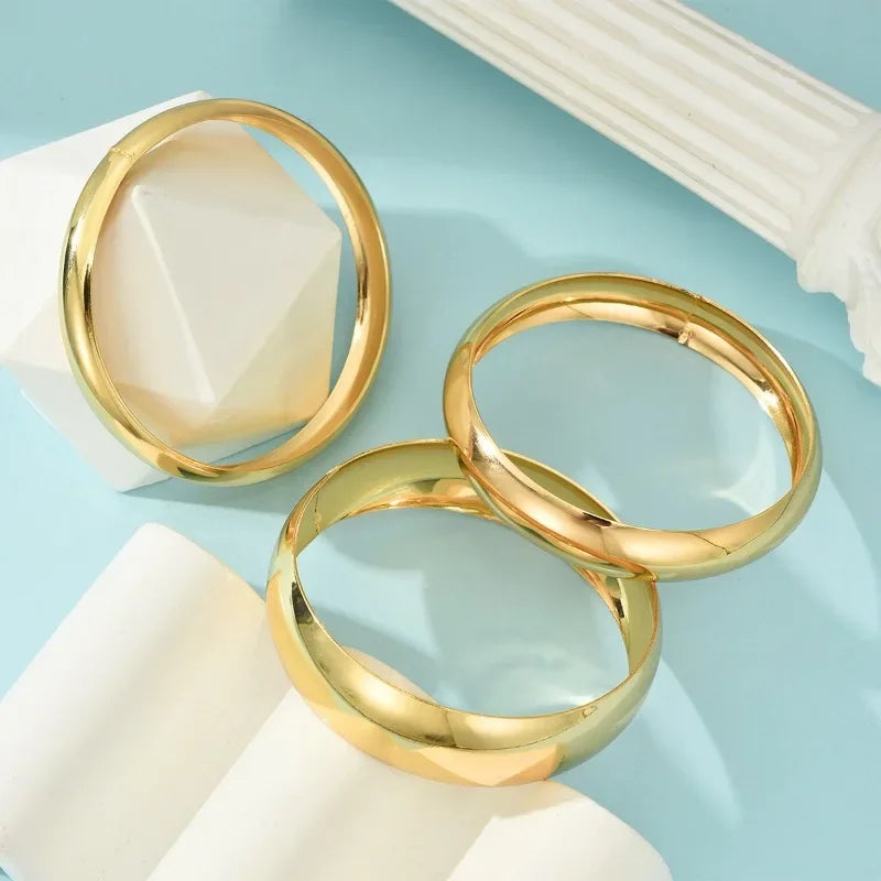 Minimal Gold Bangle Set