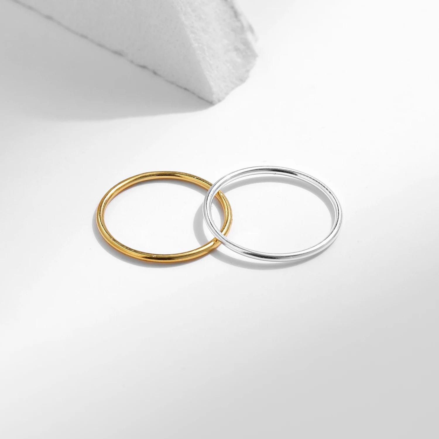 Minimal Stackable Ring