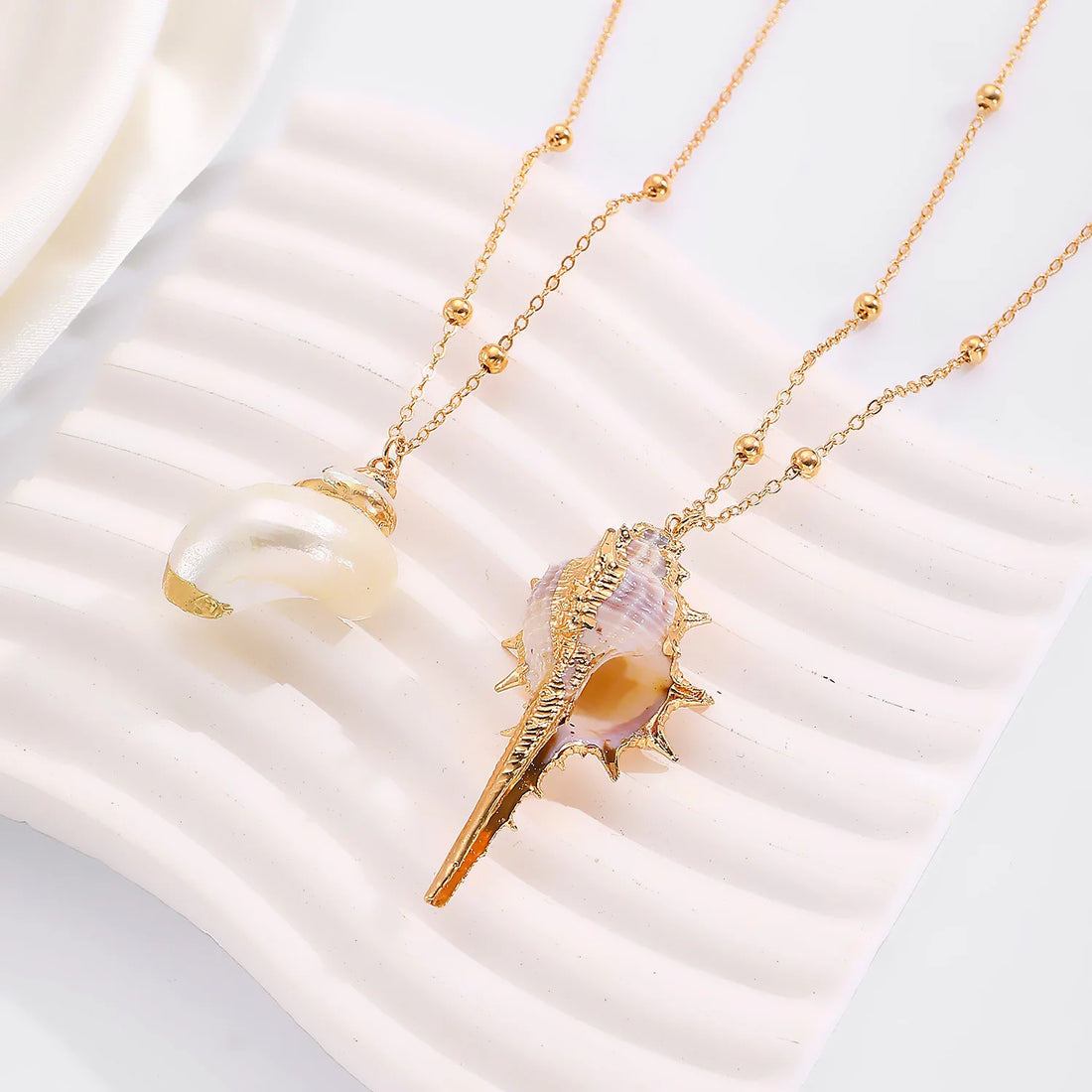 Shell Pendant Necklace